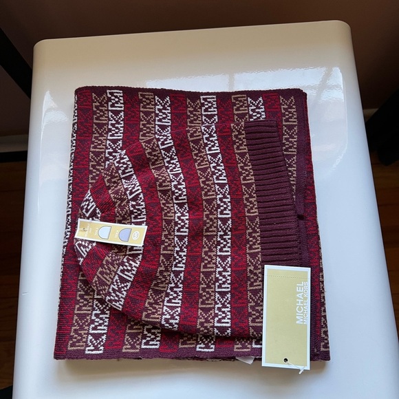 Michael Kors Knit Beanie and Scarf Set - Picture 1 of 6